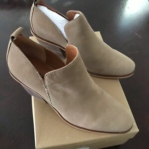 Lucky brand women booties 8.5
